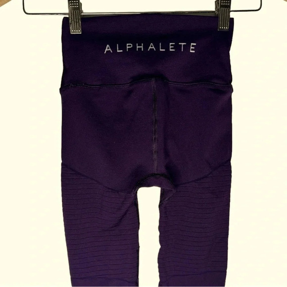 Alphalete OG Revival Leggings in Purple Noir - Picture 4 of 7